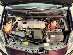 トヨタ プリウス