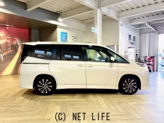 トヨタ ヴォクシー