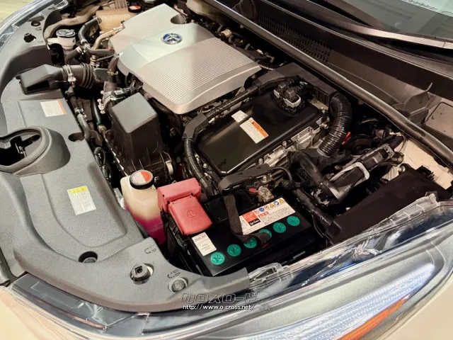 「お問合せはユーポス新都心店まで/098-860-8880お待ちしております」 トヨタ プリウス