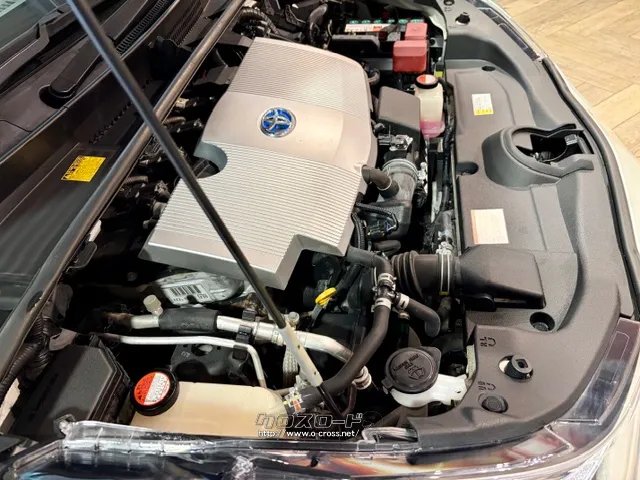 「お問合せはユーポス新都心店まで/098-860-8880お待ちしております」 トヨタ プリウス