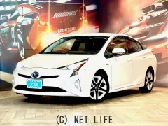 トヨタ プリウス