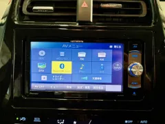 トヨタ プリウス