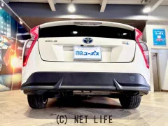 トヨタ プリウス