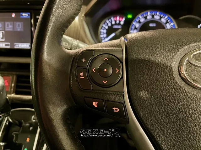 ハンドルを握ったままオーディオ操作が可能です。 トヨタ エスクァイア