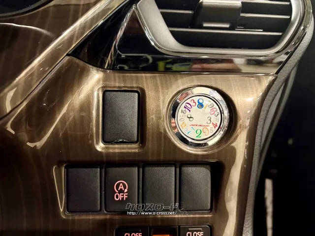 プッシュスタートボタン/アイドリングストップ トヨタ エスクァイア