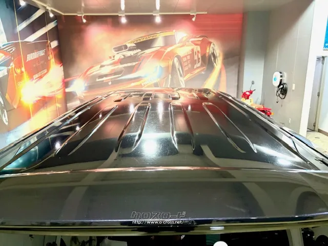 「お問合せはユーポス新都心店まで/098-860-8880お待ちしております」 トヨタ エスクァイア