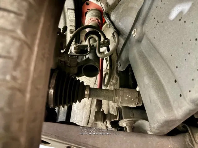 「お問合せはユーポス新都心店まで/098-860-8880お待ちしております」 トヨタ エスクァイア