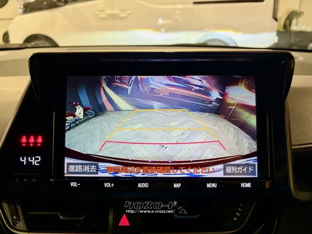駐車時も安心バックカメラ付き トヨタ C-HR