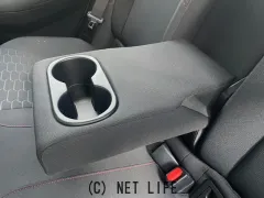 トヨタ カローラスポーツ