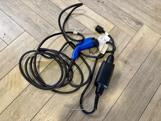 充電ケーブル有 トヨタ プリウスPHV