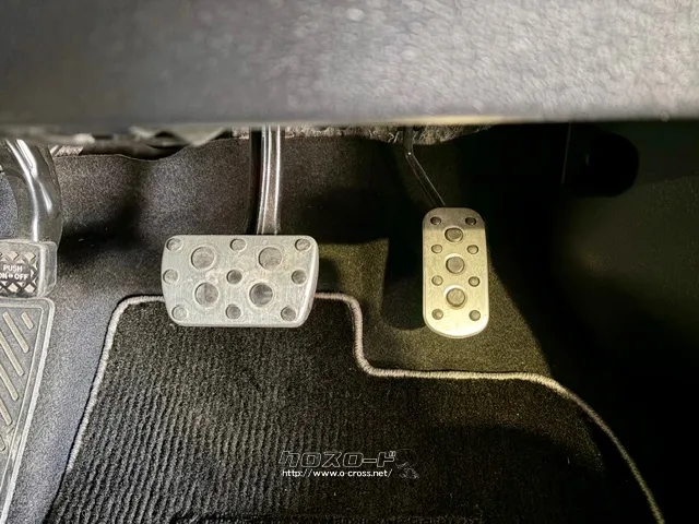 GRスポーツ専用アルミペダル トヨタ プリウスPHV