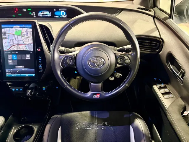 GRスポーツ専用ステアリング トヨタ プリウスPHV