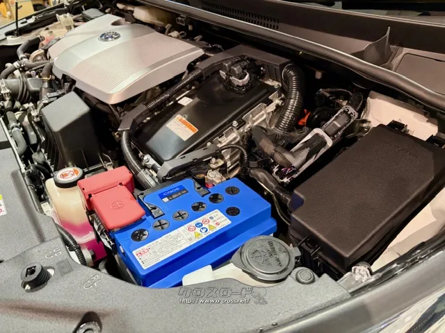 「お問合せはユーポス新都心店まで/098-860-8880お待ちしております」 トヨタ プリウスPHV