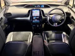 トヨタ プリウスPHV