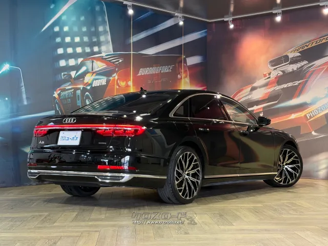 トランスミッションはともに8速ティプトロニックで、フルタイム4WDが標準装備。 アウディ A8