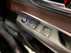 トヨタ ハリアー