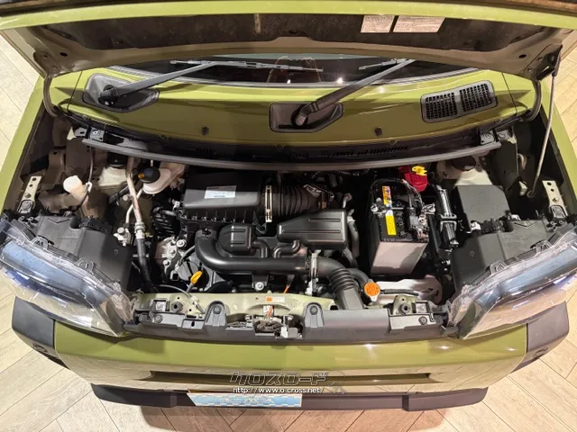 「お問合せはユーポス新都心店まで/098-860-8880お待ちしております」 ダイハツ タフト