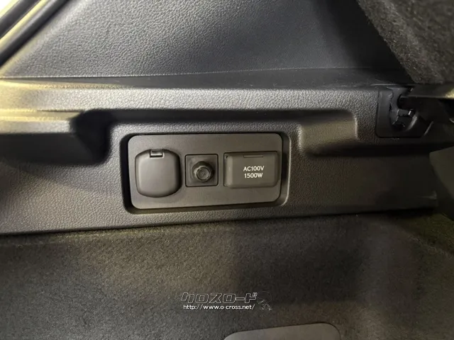 AC100Vコンセント/アース/シガーソケット レクサス LBX