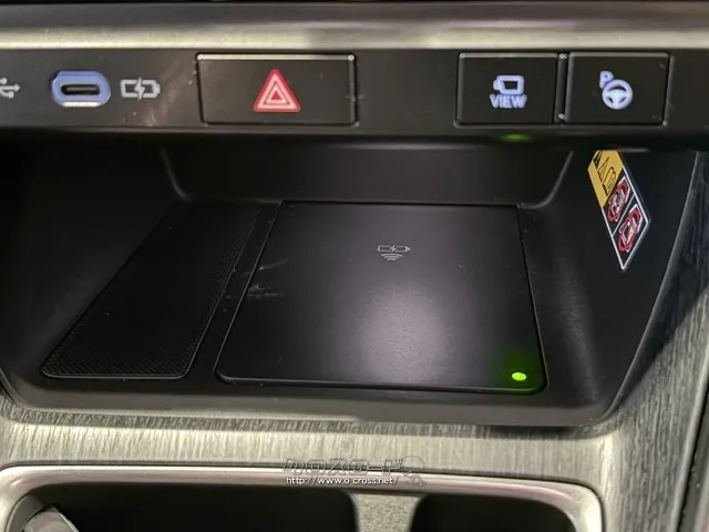 ワイヤレス充電 レクサス LBX