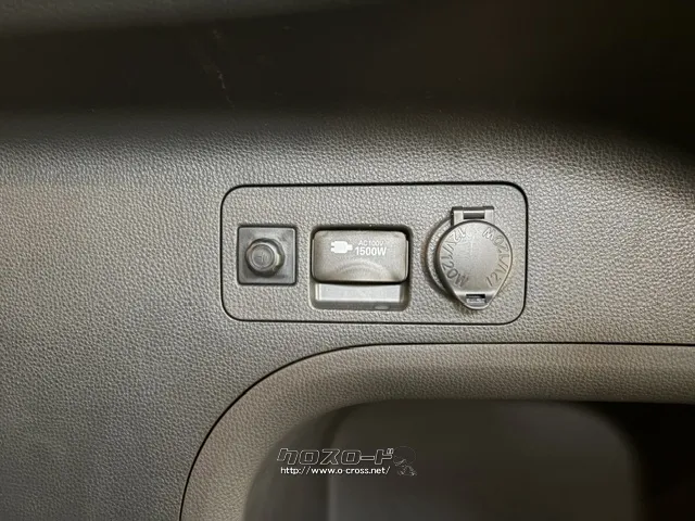 AC100Vコンセント、シガーソケット トヨタ RAV4
