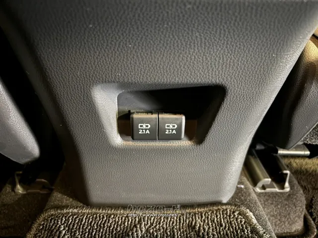 後部座席専用USB トヨタ RAV4