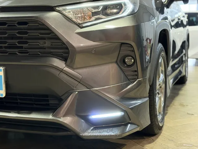 「お問合せはユーポス新都心店まで/098-860-8880お待ちしております」 トヨタ RAV4