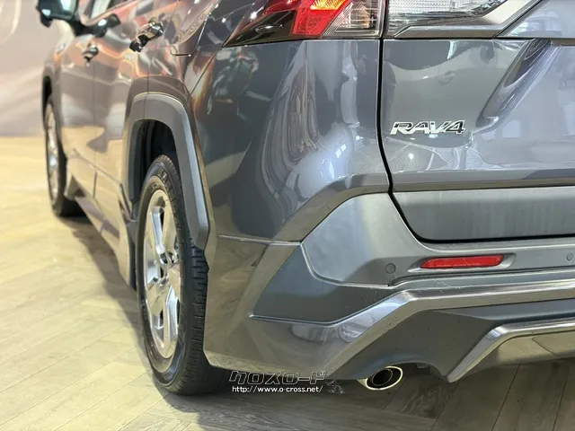 「お問合せはユーポス新都心店まで/098-860-8880お待ちしております」 トヨタ RAV4