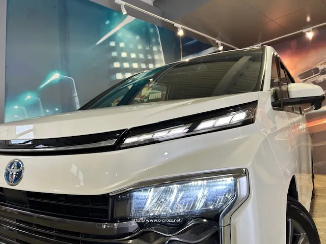 トランスミッション CVT(無段変速車) トヨタ ヴォクシー