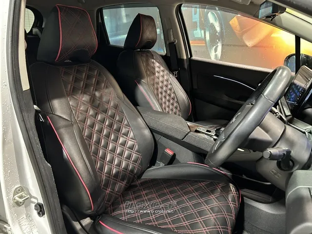座高調整ができますので様々な方に運転しやすいシートです。 日産 ノートオーラ