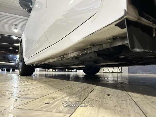 「お問合せはユーポス新都心店まで/098-860-8880お待ちしております」 日産 ノートオーラ