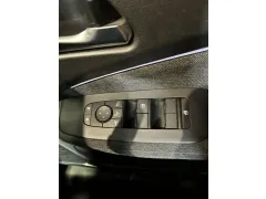 日産 ノートオーラ