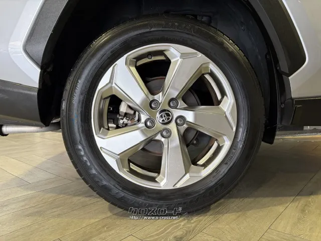 「お問合せはユーポス新都心店まで/098-860-8880お待ちしております」 トヨタ RAV4