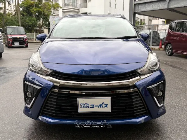 5名乗車の2列シート車と7名乗車の3列シート車の2タイプを用意。 トヨタ プリウスα