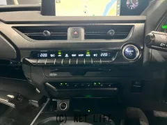 レクサス UX
