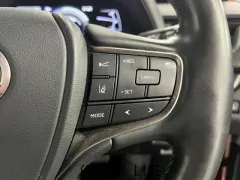 レクサス UX