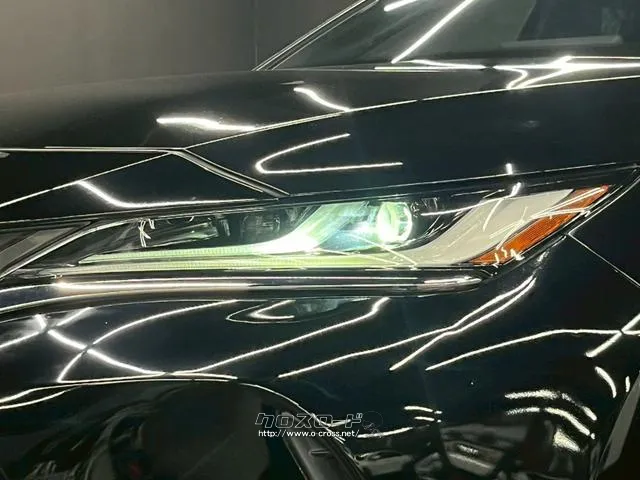 自社整備工場・板金工場を備え、車検から事故の修理まで対応致します。 トヨタ ハリアー