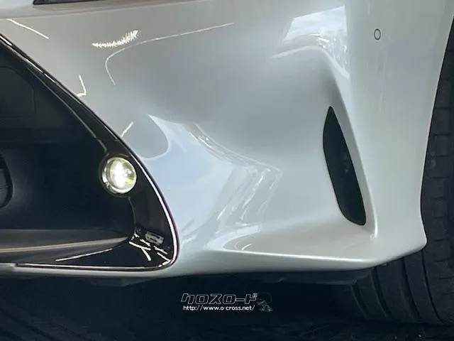 自社整備工場・板金工場を備え、車検から事故の修理まで対応致します。 レクサス RC