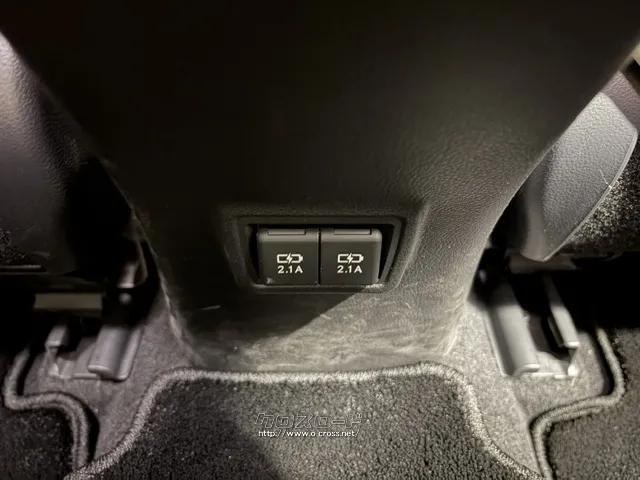 後部座席専用USB レクサス UX