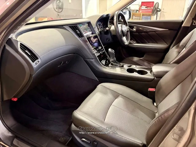 前席パワーシート/シートヒーター 日産 スカイライン