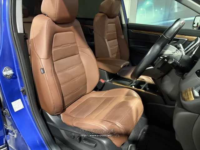 運転席、助手席はパワーシートです。 ホンダ CR-V