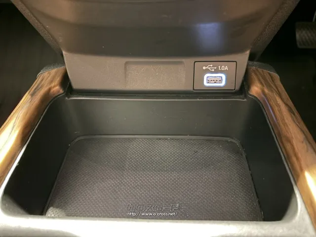 USB/小物入れスペース ホンダ CR-V