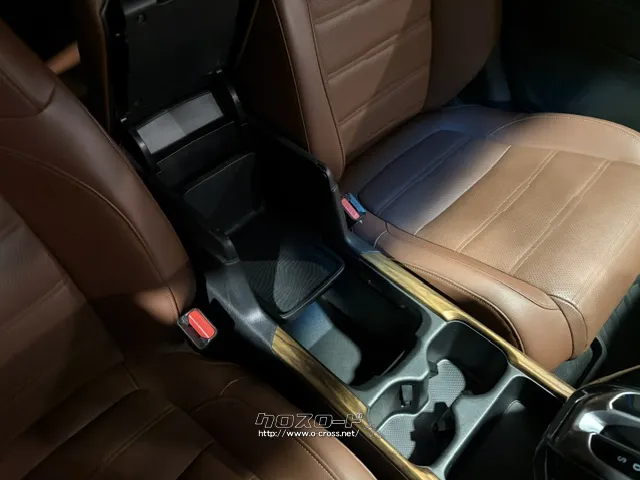 ドリンクホルダー/アームレスト内 ホンダ CR-V