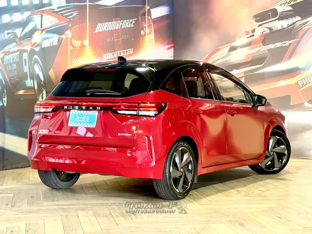 リヤフェンダーにボリュームを持たせたワイドボディ☆ 日産 ノートオーラ