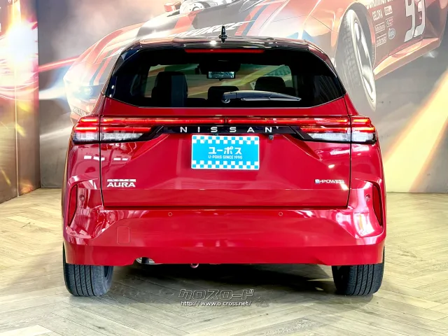 横一文字に点灯するLEDリヤコンビネーションランプは、先進的であり個性的 日産 ノートオーラ