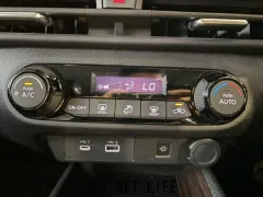 日産 ノートオーラ
