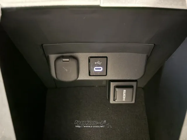 HDMI/USB/シガーソケット トヨタ ランドクルーザーFJ