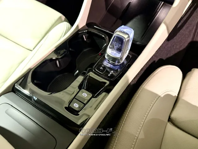 オレフォス製のクリスタル・シフトノブ/電動パーキング ボルボ XC40