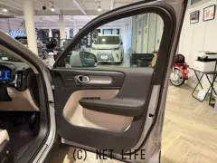 ボルボ XC40