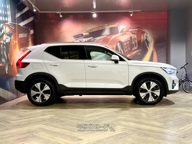 全長4,440×全幅1,875×全高1,655mm、車両重量1,660kgです。 ボルボ XC40