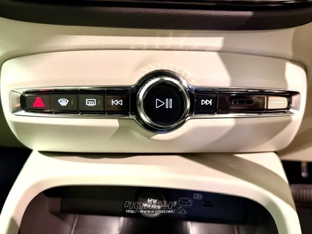 オーディオ操作スイッチ ボルボ XC40